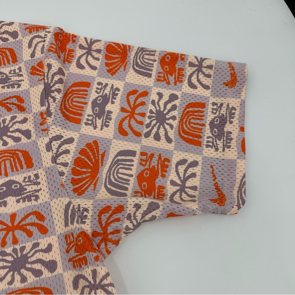 UNISEX Nike Spring Break Shirt Guava Ice/Doll Size M - Picture 9 of 14